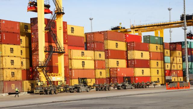 Balıkesir'de ihracat artarken, ithalat azaldı